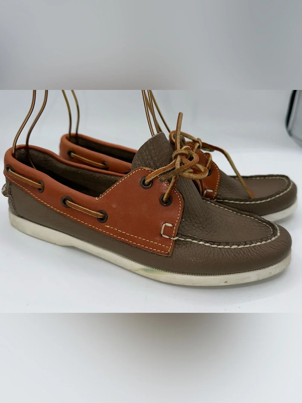Dooney & Bourke Regatta Pebbled Leather Loafer Taupe 8.5 N Boat Deck Shoes AA23